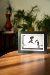 PASSE-PARTOUT| wystawa „Elliott Erwitt. Retrospektywa" Elliott Erwitt /Stulecie wieży Eiffla, Paryż, Francja, 1989